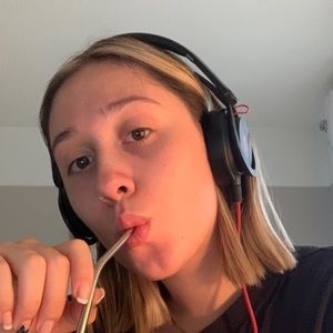 Meet your Posher, Alana